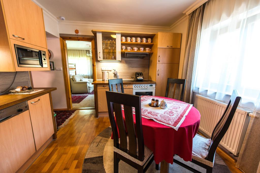 Moroder Haus Hotel Майерхофен Екстериор снимка