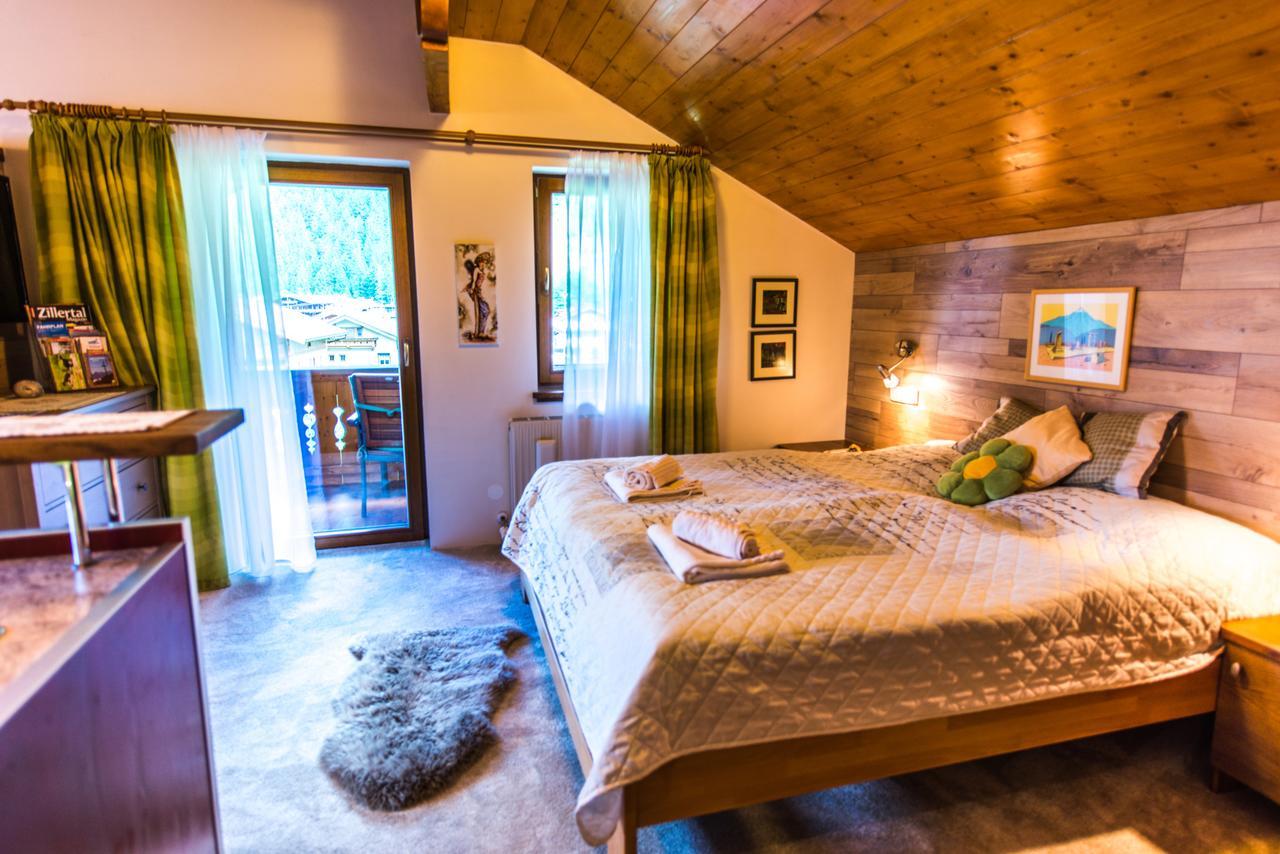 Moroder Haus Hotel Майерхофен Екстериор снимка